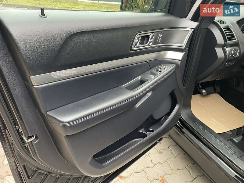 Внедорожник / Кроссовер Ford Explorer 2018 в Виннице