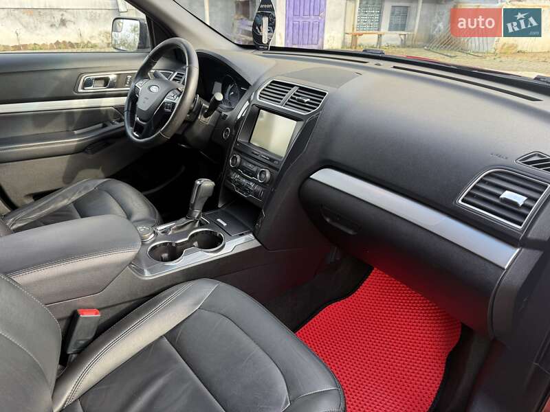 Внедорожник / Кроссовер Ford Explorer 2015 в Шептицькому