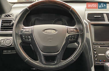 Внедорожник / Кроссовер Ford Explorer 2017 в 