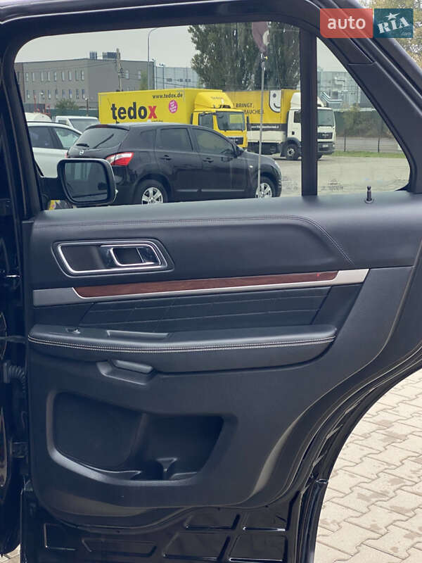 Внедорожник / Кроссовер Ford Explorer 2017 в Киеве фото 38 Внедорожник / Кроссовер Ford Explorer 2017 в Киеве