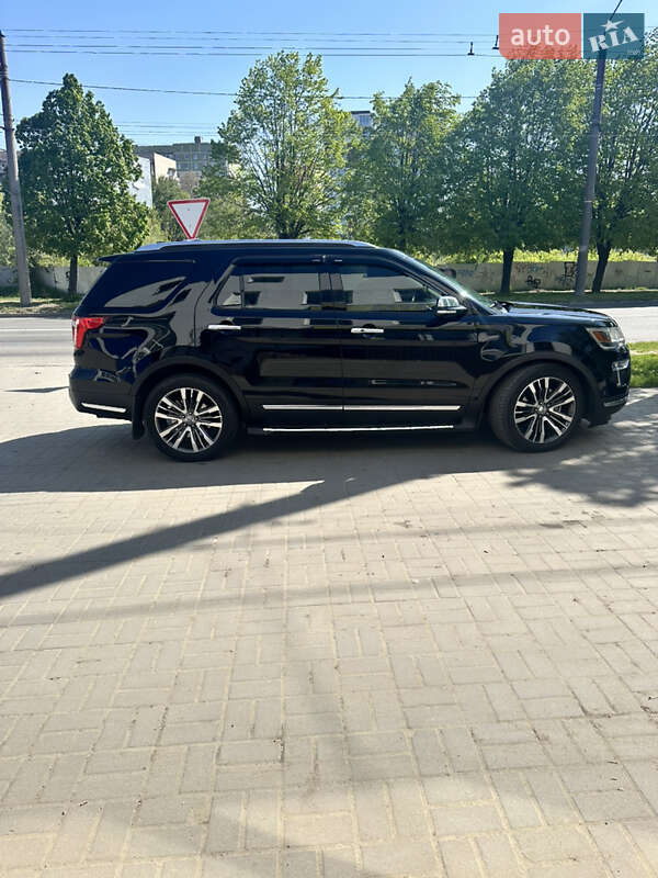 Внедорожник / Кроссовер Ford Explorer 2016 в Черновцах