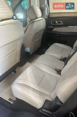 Внедорожник / Кроссовер Ford Explorer 2016 в Черновцах