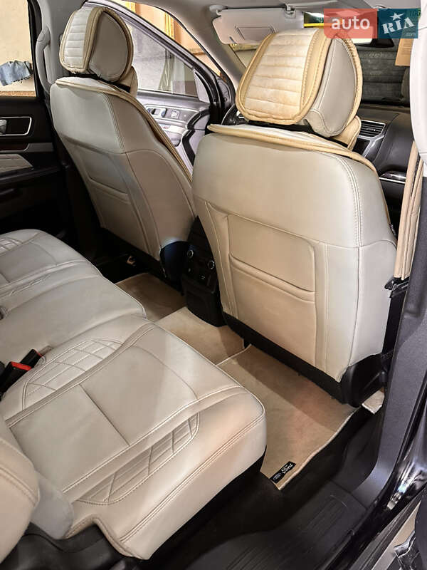 Внедорожник / Кроссовер Ford Explorer 2016 в Черновцах
