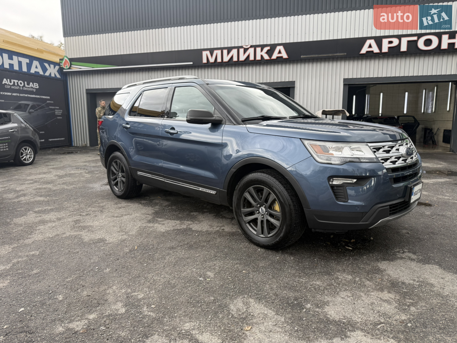 2019 Ford Explorer - мініатюра 3