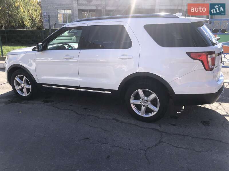 Внедорожник / Кроссовер Ford Explorer 2017 в Белой Церкви