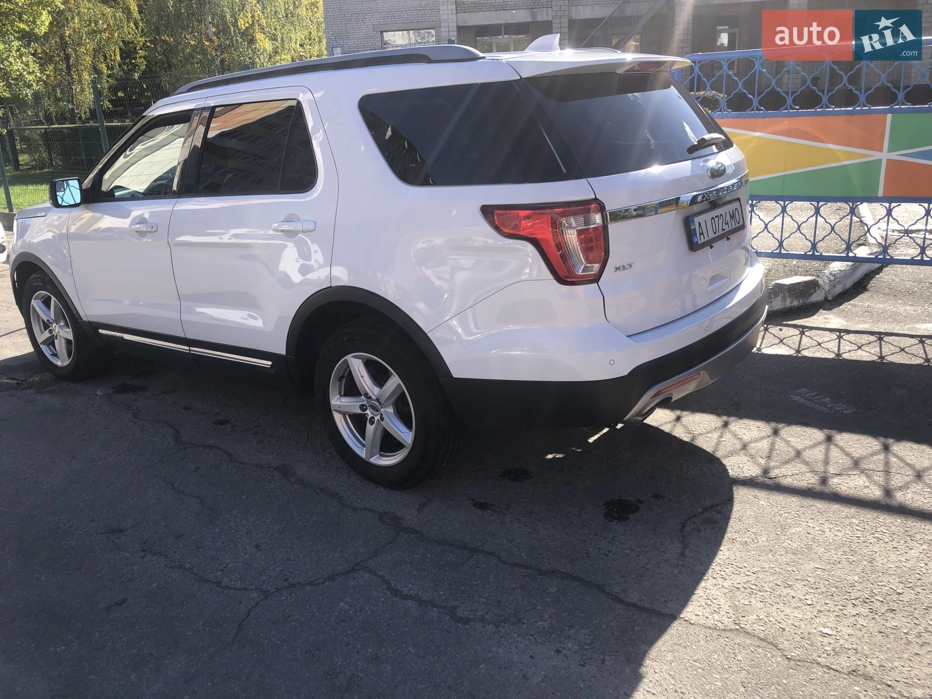 2017 Ford Explorer - мініатюра 5