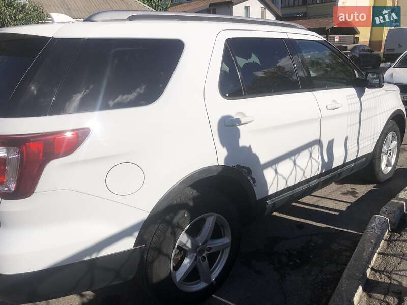 Внедорожник / Кроссовер Ford Explorer 2017 в Белой Церкви