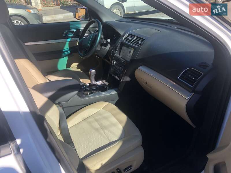 Внедорожник / Кроссовер Ford Explorer 2017 в Белой Церкви