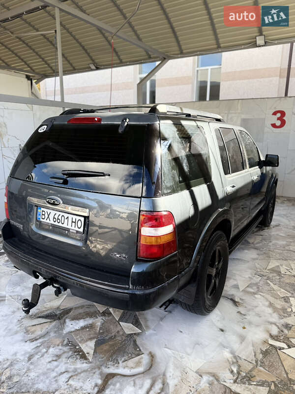 Внедорожник / Кроссовер Ford Explorer 2009 в Могилев-Подольске