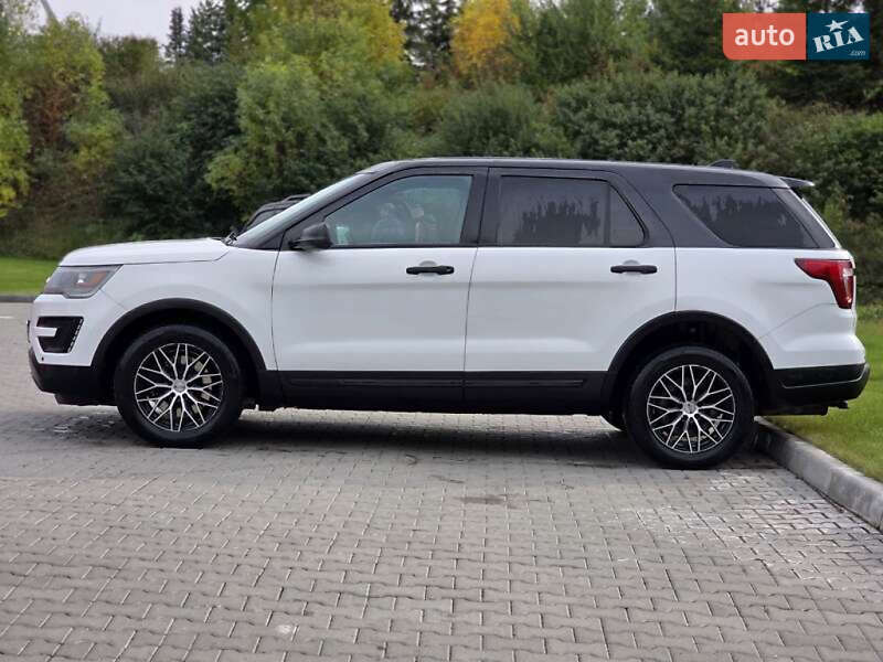 Внедорожник / Кроссовер Ford Explorer 2016 в Тернополе