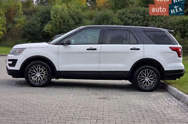 Внедорожник / Кроссовер Ford Explorer 2016 в 