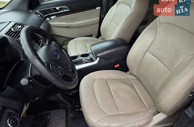 Внедорожник / Кроссовер Ford Explorer 2016 в 