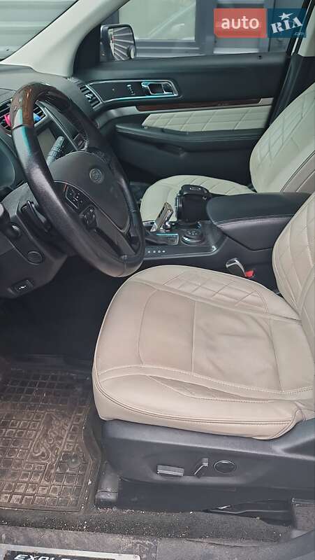 Внедорожник / Кроссовер Ford Explorer 2016 в Киеве фото 3 Внедорожник / Кроссовер Ford Explorer 2016 в Киеве