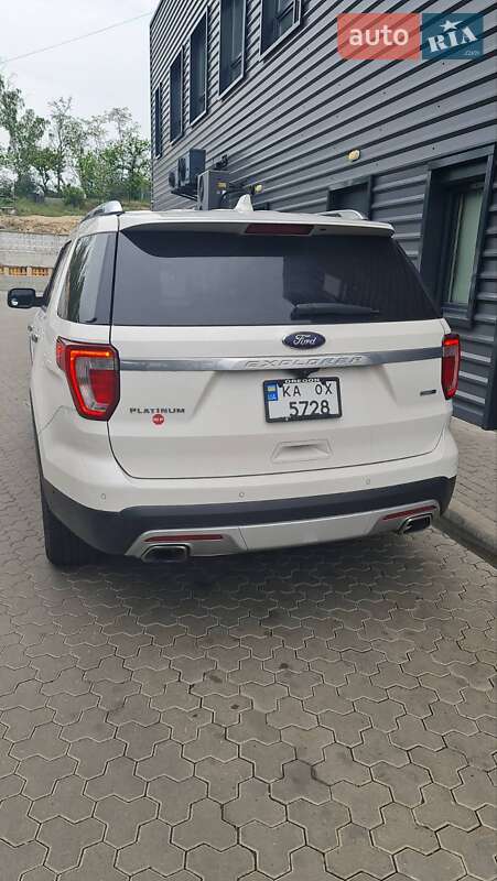Внедорожник / Кроссовер Ford Explorer 2016 в Киеве фото 2 Внедорожник / Кроссовер Ford Explorer 2016 в Киеве