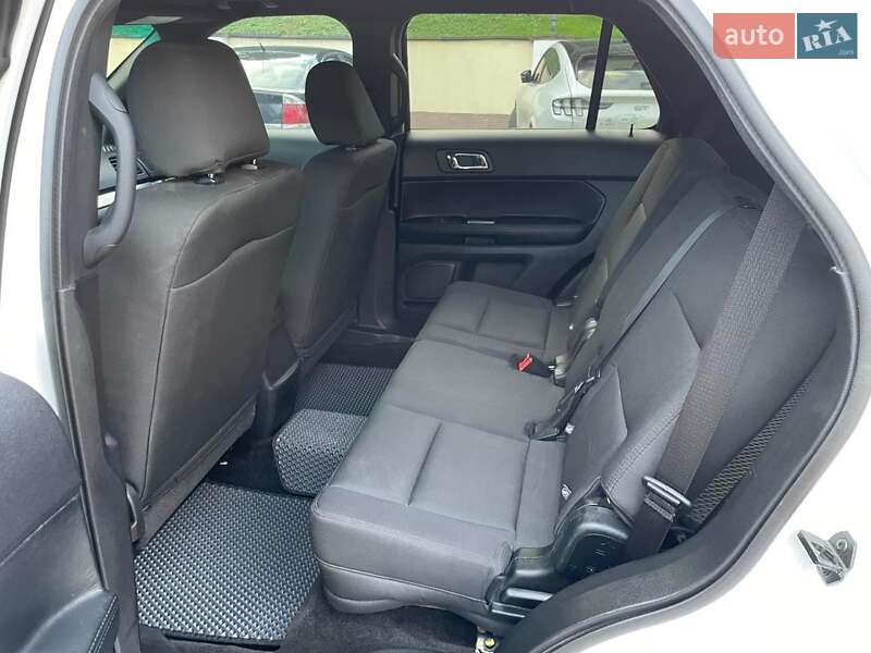 Позашляховик / Кросовер Ford Explorer 2018 в Рівному