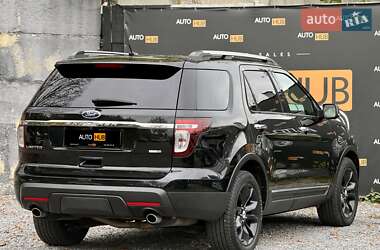 Позашляховик / Кросовер Ford Explorer 2013 в 