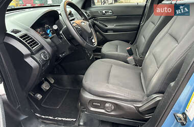 Позашляховик / Кросовер Ford Explorer 2017 в  фото 8 Позашляховик / Кросовер Ford Explorer 2017 в