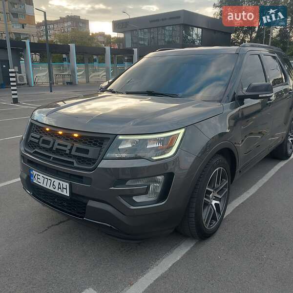 Внедорожник / Кроссовер Ford Explorer 2016 в Днепре