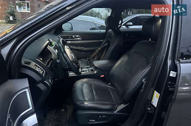 Внедорожник / Кроссовер Ford Explorer 2017 в 
