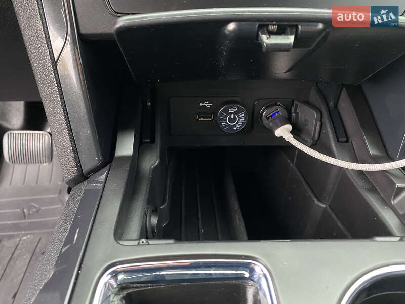 Позашляховик / Кросовер Ford Explorer 2017 в Києві фото 49 Позашляховик / Кросовер Ford Explorer 2017 в Києві