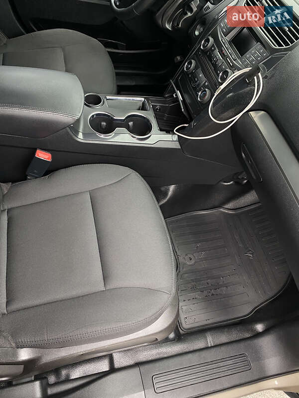 Позашляховик / Кросовер Ford Explorer 2017 в Києві фото 52 Позашляховик / Кросовер Ford Explorer 2017 в Києві