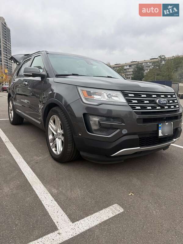 Позашляховик / Кросовер Ford Explorer 2015 в Києві