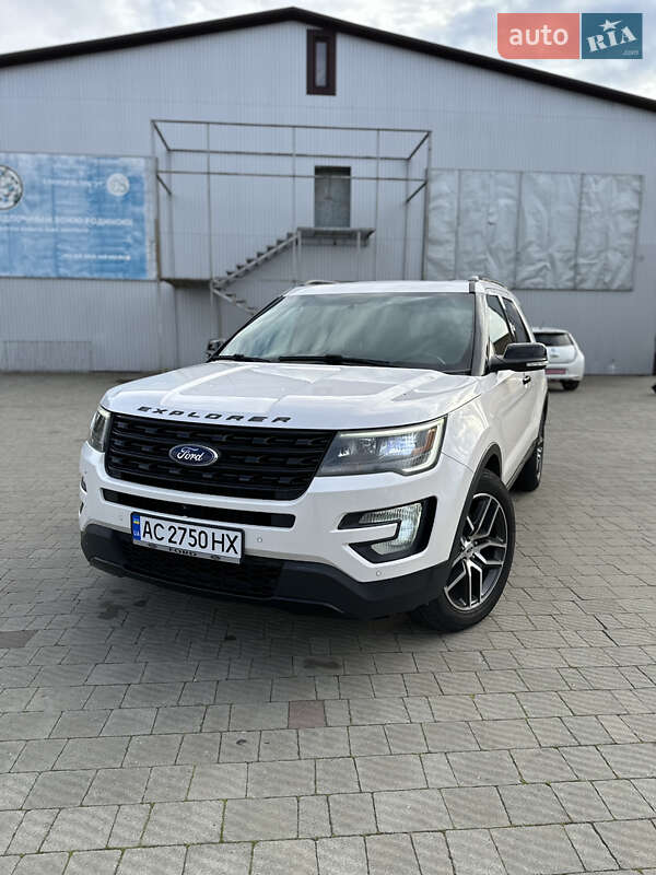 Внедорожник / Кроссовер Ford Explorer 2016 в Владимире фото 2 Внедорожник / Кроссовер Ford Explorer 2016 в Владимире