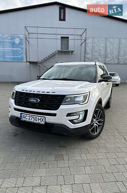 Внедорожник / Кроссовер Ford Explorer 2016 в 