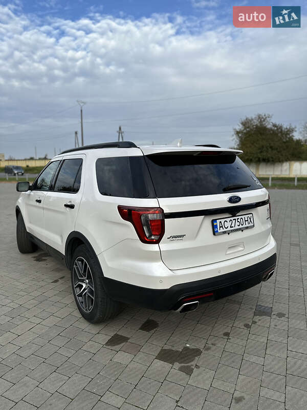 Внедорожник / Кроссовер Ford Explorer 2016 в Владимире фото 7 Внедорожник / Кроссовер Ford Explorer 2016 в Владимире
