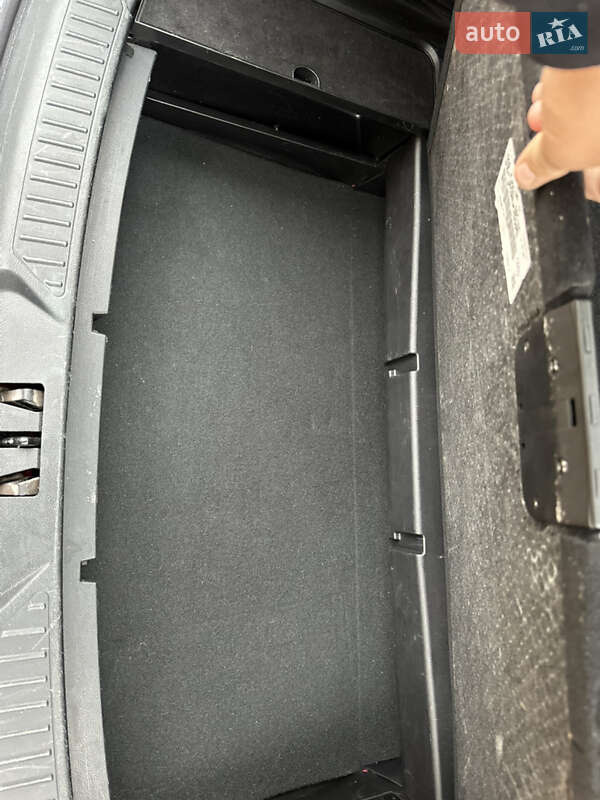 Позашляховик / Кросовер Ford Explorer 2019 в Києві