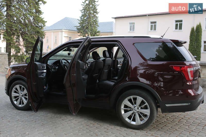 Внедорожник / Кроссовер Ford Explorer 2018 в Кременце