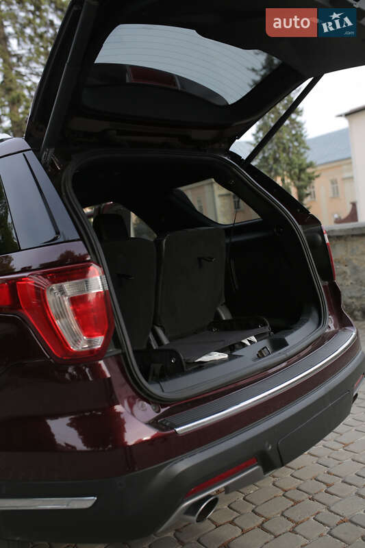 Внедорожник / Кроссовер Ford Explorer 2018 в Кременце