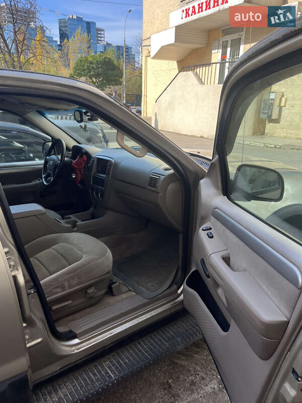 Внедорожник / Кроссовер Ford Explorer 2003 в Киеве
