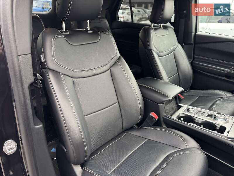 Позашляховик / Кросовер Ford Explorer 2020 в Рівному