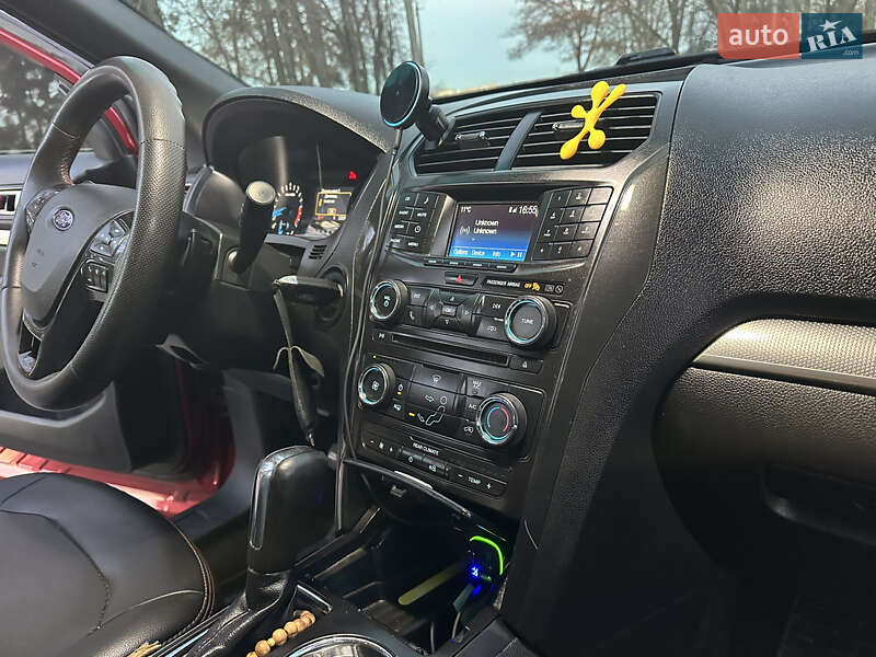 Позашляховик / Кросовер Ford Explorer 2016 в Вінниці