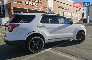 Внедорожник / Кроссовер Ford Explorer 2016 в Броварах