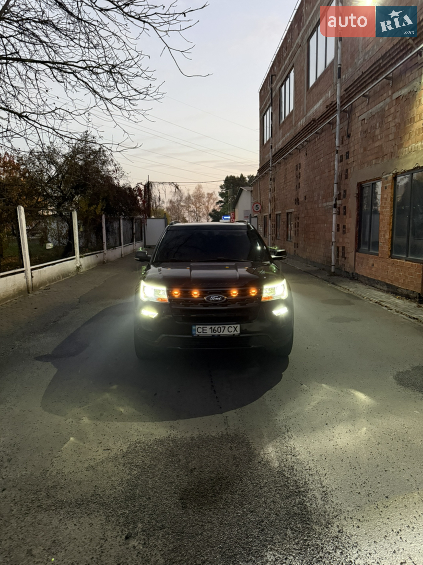 2018 Ford Explorer - мініатюра 25