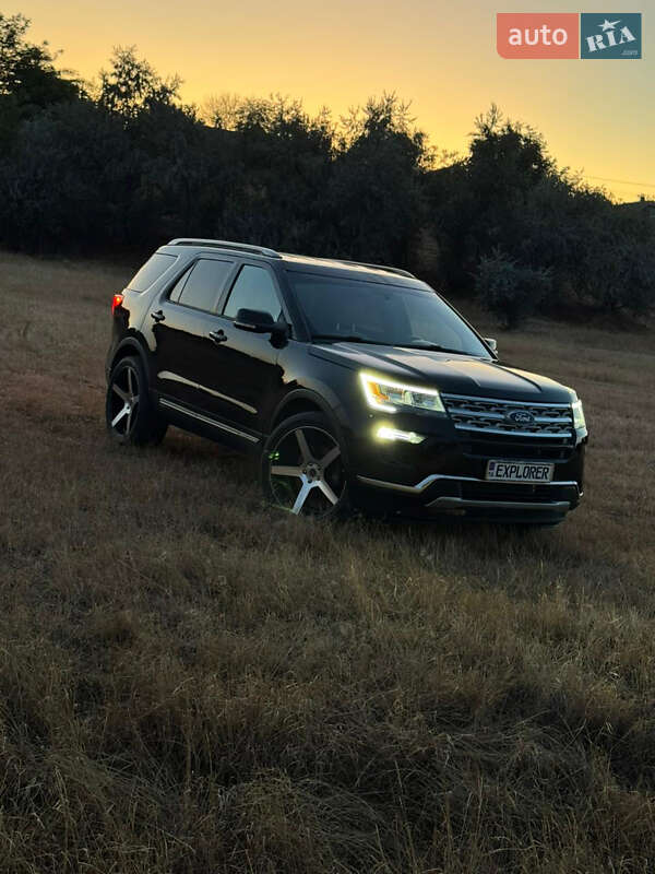 Внедорожник / Кроссовер Ford Explorer 2015 в Одессе фото 3 Внедорожник / Кроссовер Ford Explorer 2015 в Одессе