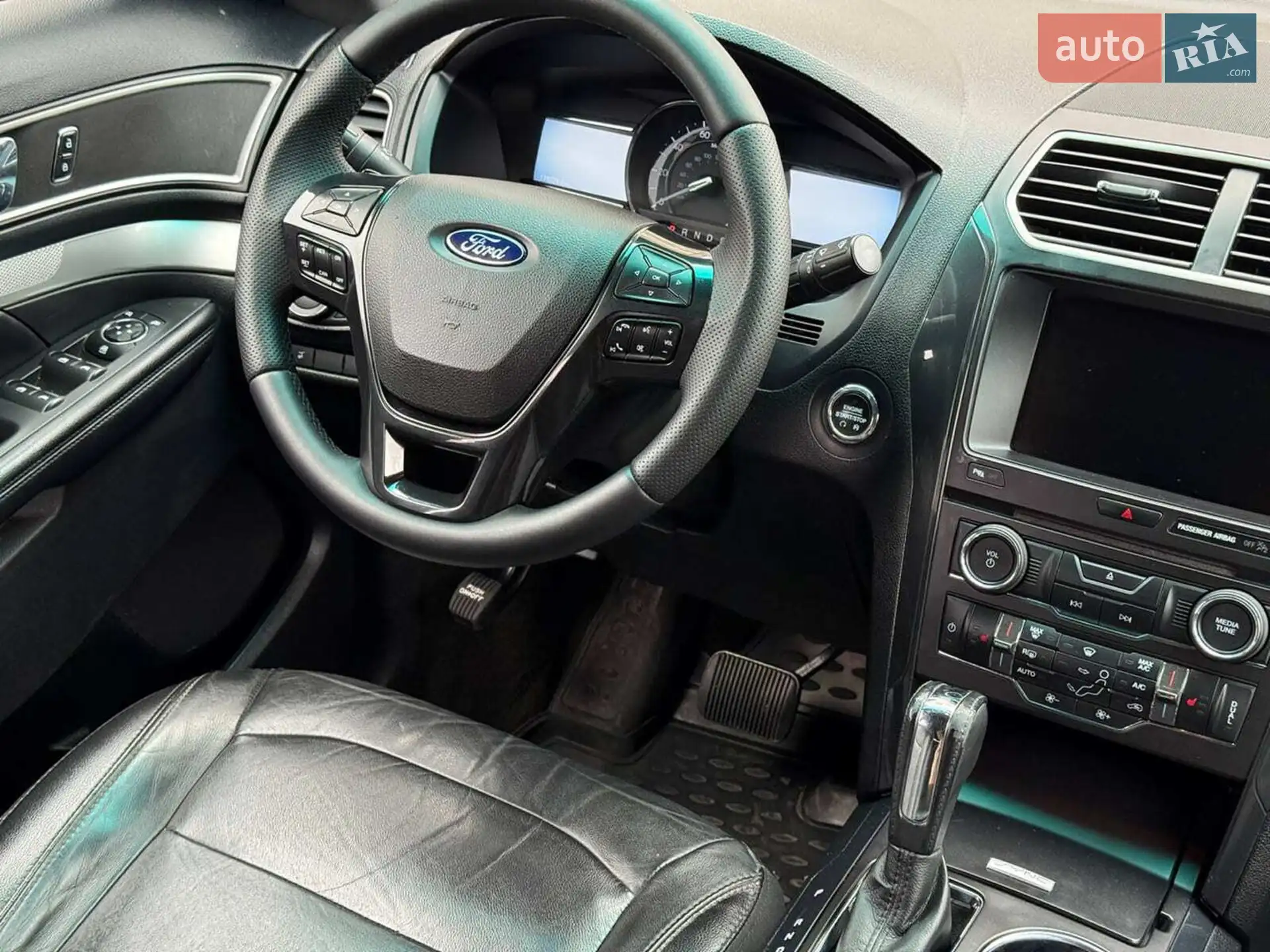 2016 Ford Explorer - мініатюра 21