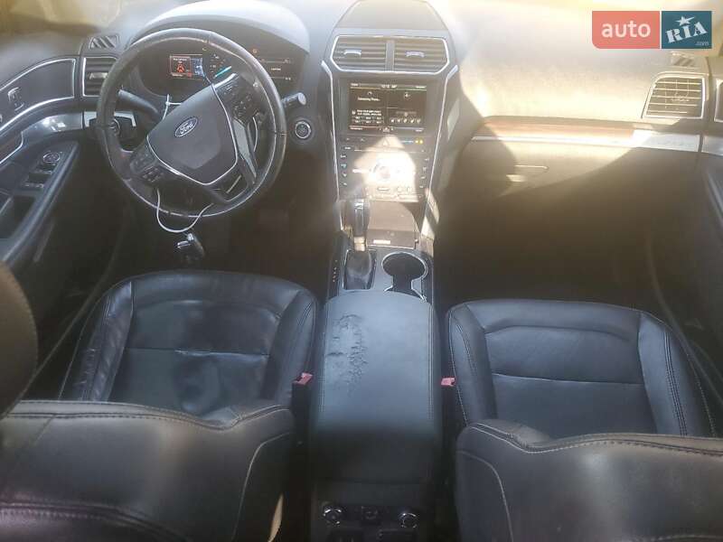 Внедорожник / Кроссовер Ford Explorer 2016 в Львове