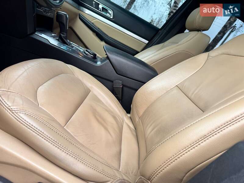 Внедорожник / Кроссовер Ford Explorer 2017 в Ахтырке