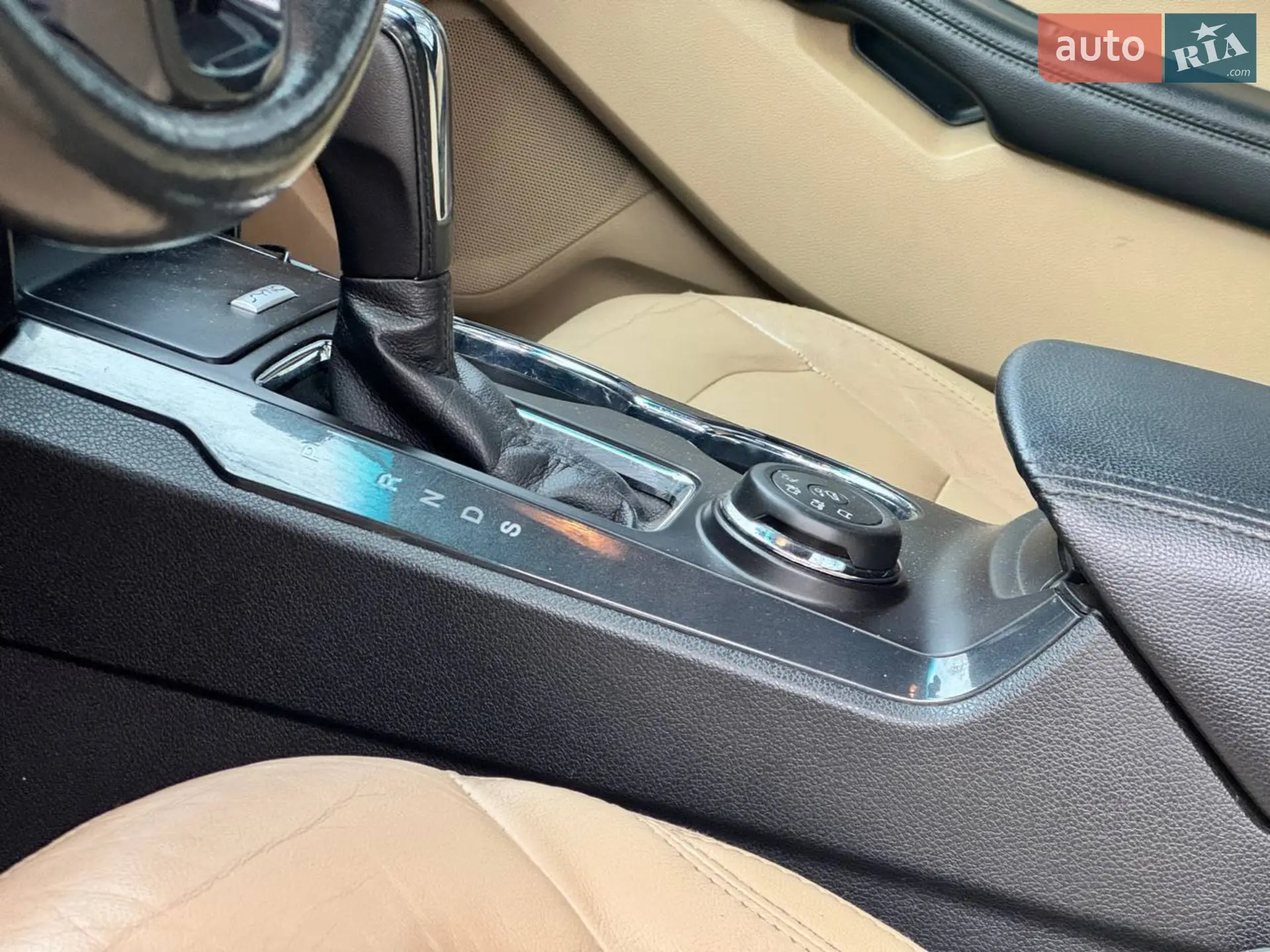 Ford Explorer 2017 VIN 1FM5K8D80HGC91385 фото оголошення 32 з 74