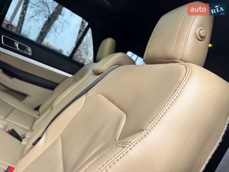 Внедорожник / Кроссовер Ford Explorer 2017 в Ахтырке