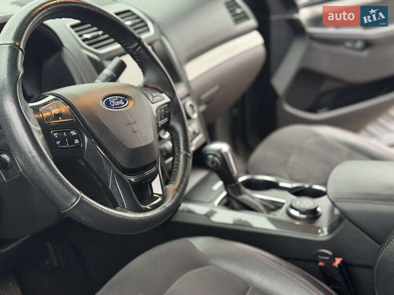 Внедорожник / Кроссовер Ford Explorer 2018 в Попельне фото 43 Внедорожник / Кроссовер Ford Explorer 2018 в Попельне