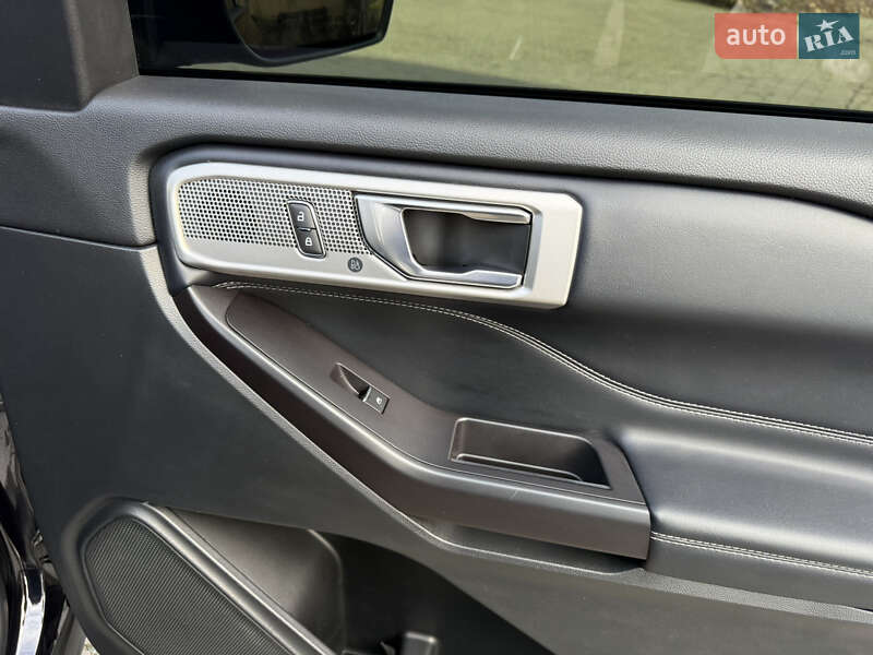 Внедорожник / Кроссовер Ford Explorer 2019 в Ковеле