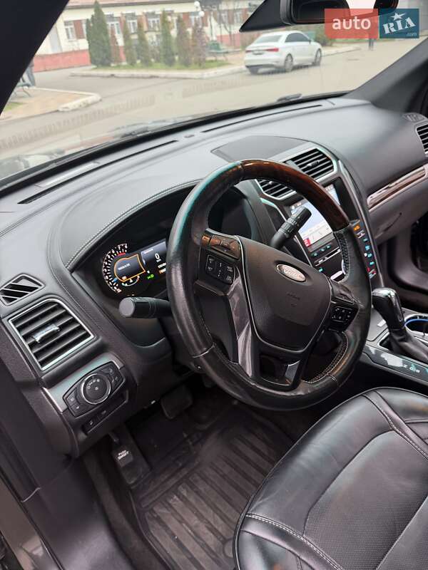 Внедорожник / Кроссовер Ford Explorer 2016 в Киеве