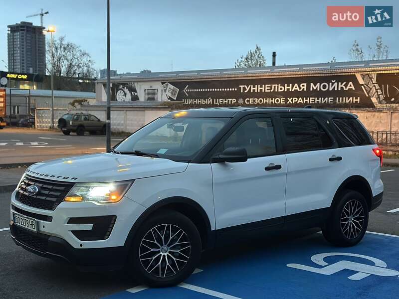 Позашляховик / Кросовер Ford Explorer 2016 в Києві фото 3 Позашляховик / Кросовер Ford Explorer 2016 в Києві