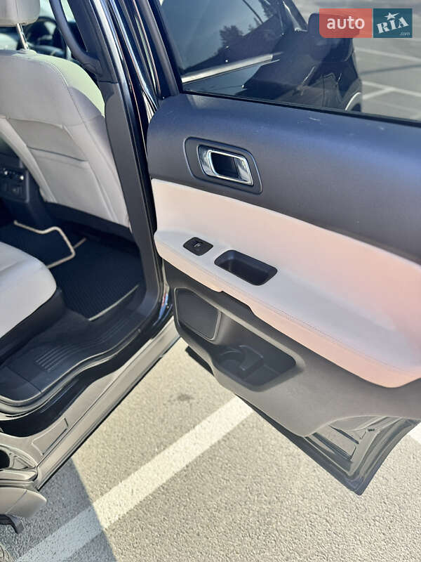 Позашляховик / Кросовер Ford Explorer 2017 в Івано-Франківську фото 15 Позашляховик / Кросовер Ford Explorer 2017 в Івано-Франківську