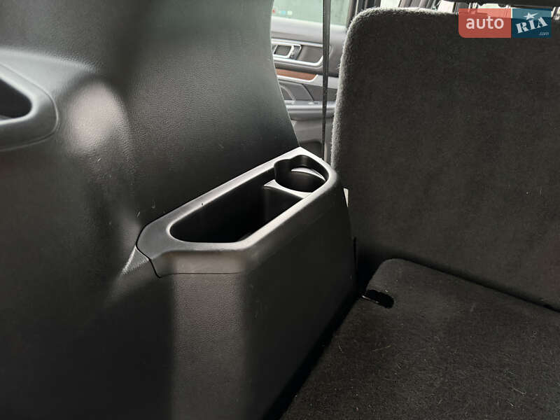 Внедорожник / Кроссовер Ford Explorer 2016 в Ивано-Франковске