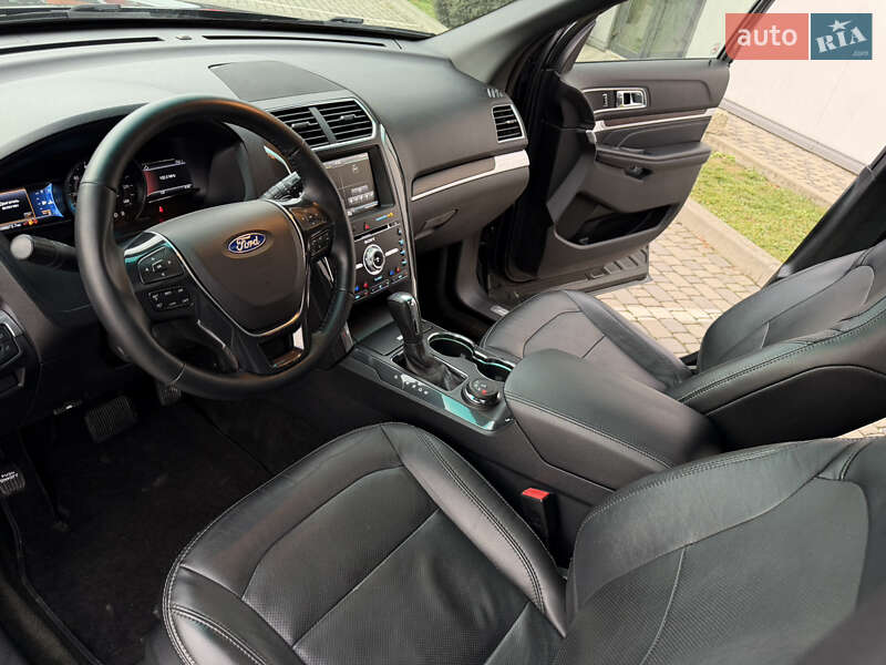 Внедорожник / Кроссовер Ford Explorer 2016 в Ивано-Франковске